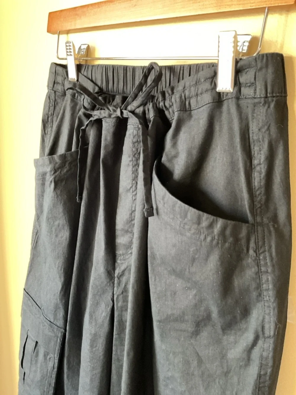 Athleta Women’s Linen/ Rayon Cargo Drawstring Trousers Wide leg Size M
